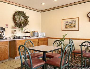 Hunter Lodge Ripley Ресторант снимка