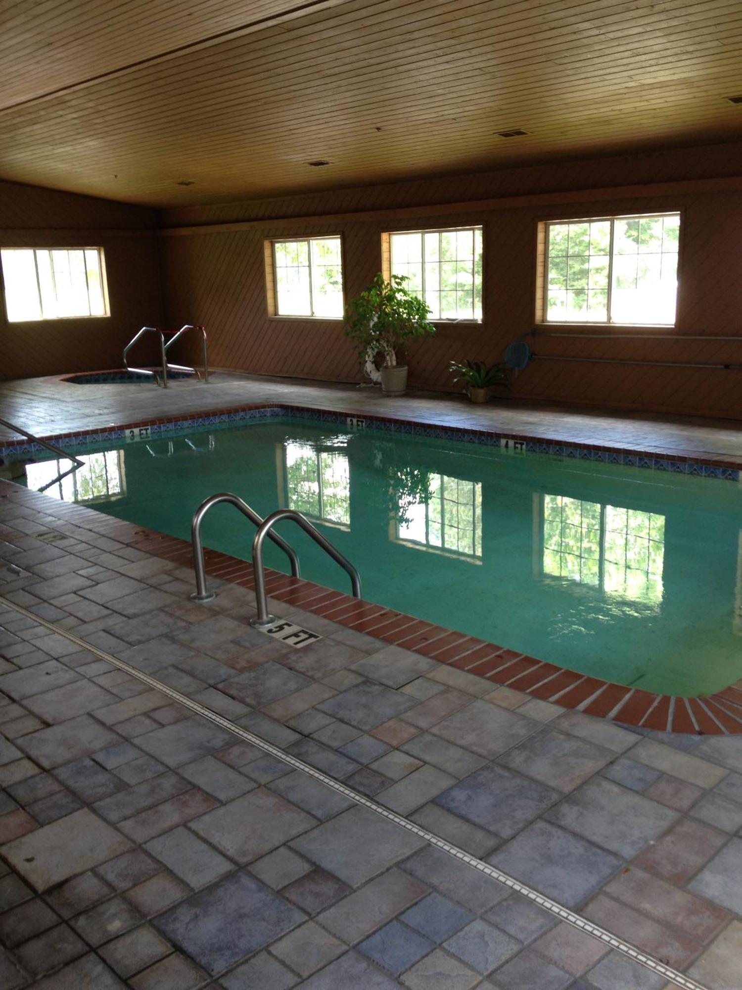 Hunter Lodge Ripley Екстериор снимка