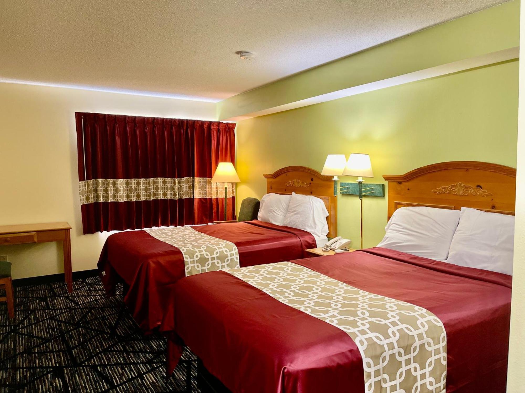 Hunter Lodge Ripley Екстериор снимка