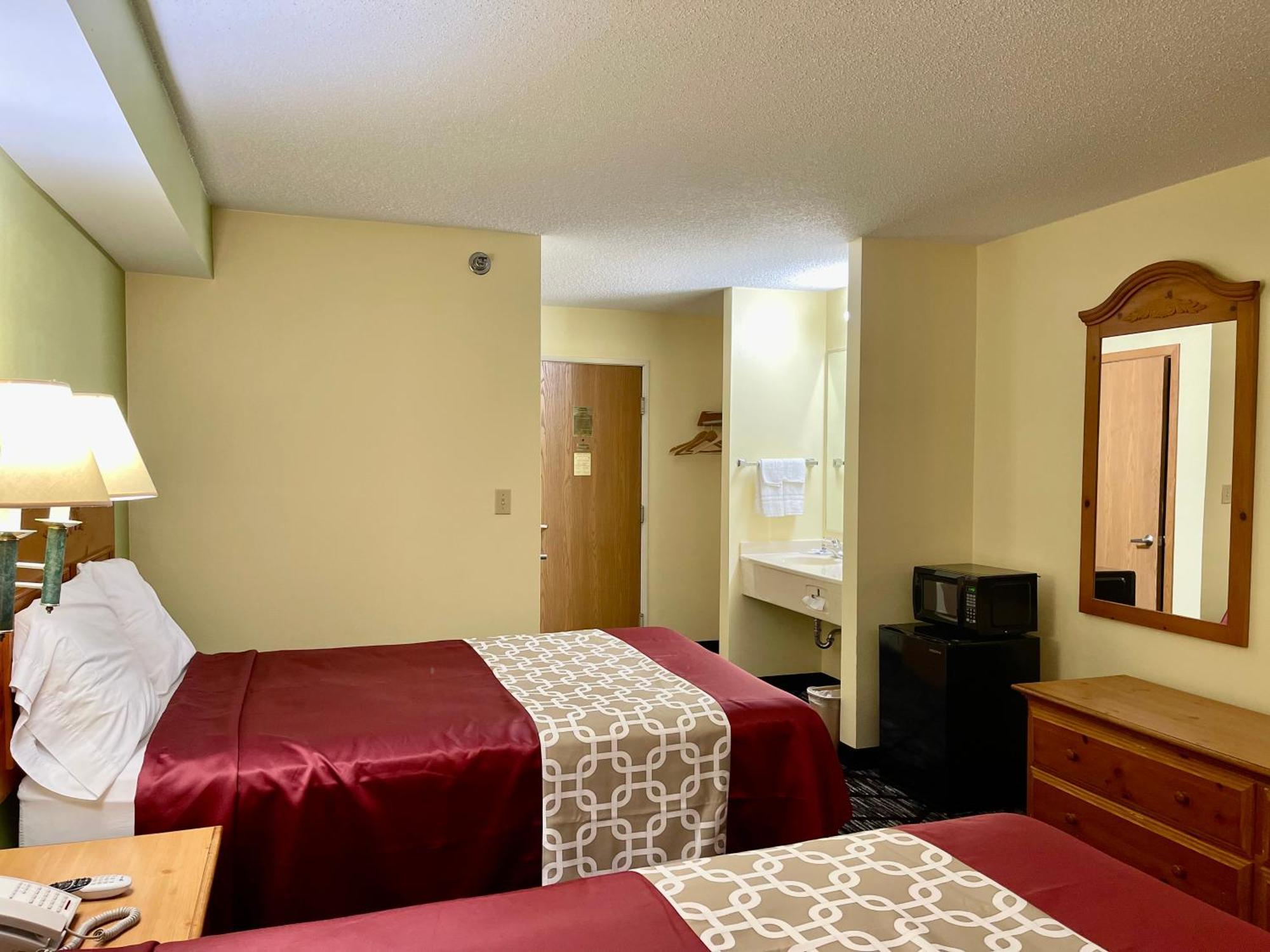Hunter Lodge Ripley Екстериор снимка